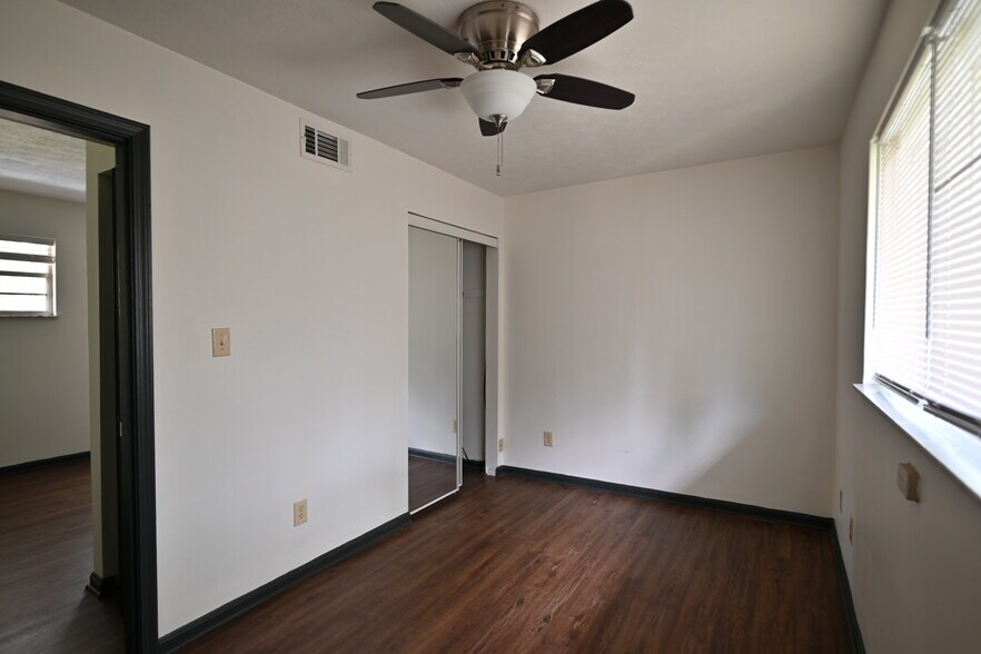 More Photos Of 1225 S 6th St, Louisville Apartments For Sale