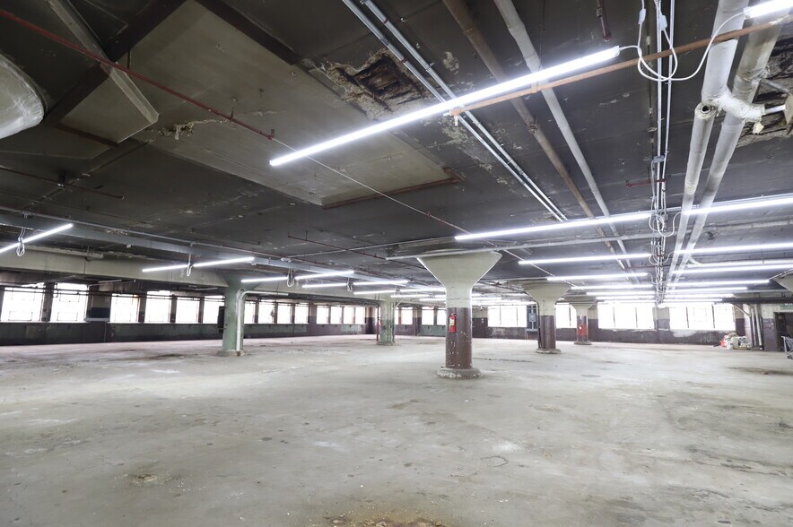 More Photos Of 2-8 Central Ave, East Orange Manufacturing For Lease