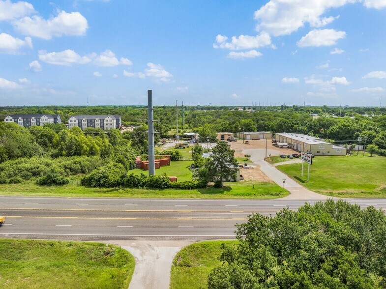 More Photos Of 844 N Harvey Mitchell Pky, Bryan Light Distribution For Sale