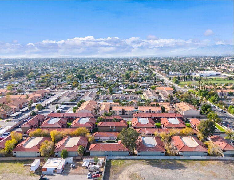 More Photos Of 1531 W Rialto Ave, Fontana Apartments For Sale