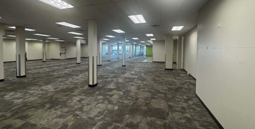 More Photos Of 799 Beach St, San Francisco Drugstore For Lease