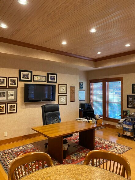 More Photos Of 8840 Commons Blvd, Twinsburg Office For Sale