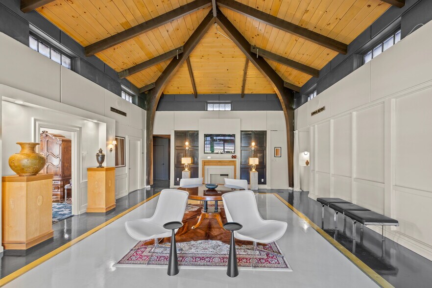 More Photos Of 325 Candler Rd, Atlanta Coworking Space