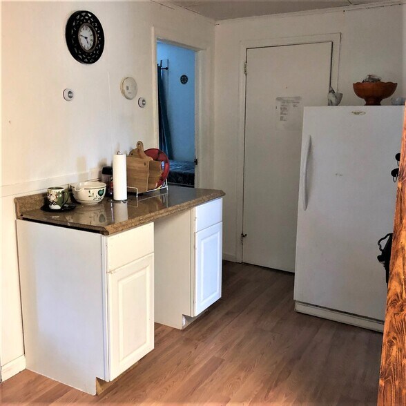More Photos Of 111 Wyona Ave, Selden Specialty For Sale
