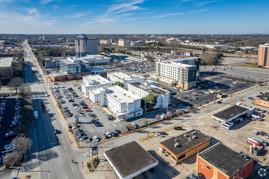 More Photos Of 1001 Virginia Ave, Hapeville Unknown For Lease