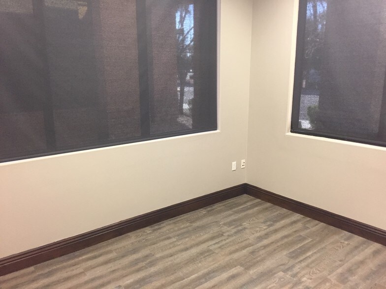 More Photos Of 1820 E Warm Springs Rd, Las Vegas Medical For Sale