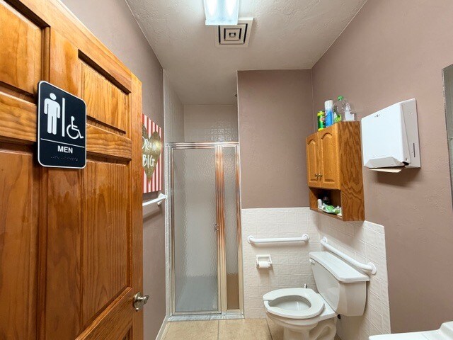 More Photos Of 131 Executive Cir, Daytona Beach Loft Creative Space For Lease