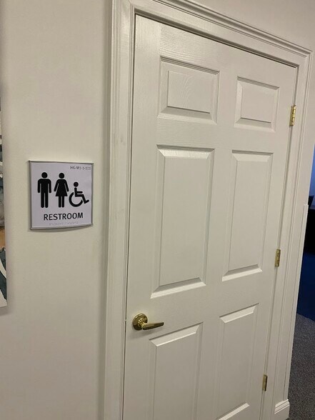 More Photos Of 4745 Sutton Park Ct, Jacksonville Office For Sale