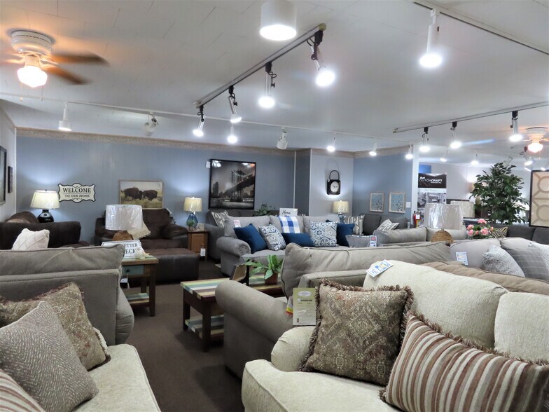 More Photos Of 231 Water, Conneaut Lake Freestanding For Sale