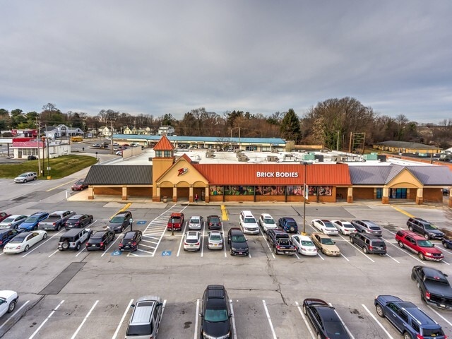 More Photos Of 128-152 Chartley Dr, Reisterstown General Retail For Sale