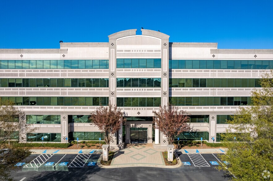 More Photos Of 3600 Mansell Rd, Alpharetta Office For Lease