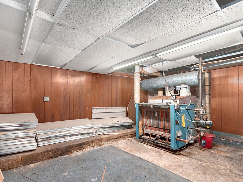 More Photos Of 505 Main St, Canton Storefront Retail Office For Sale