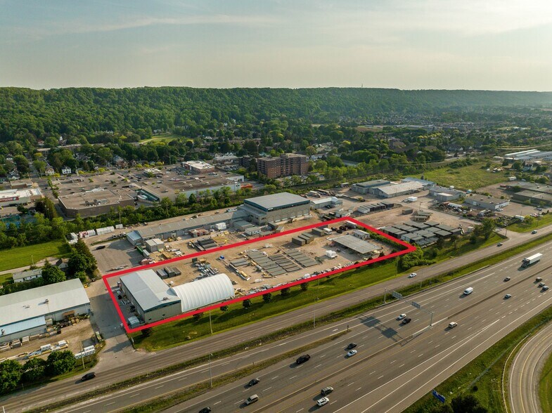 Primary Photo Of 129 S Service Rd, Grimsby Industrial For Lease