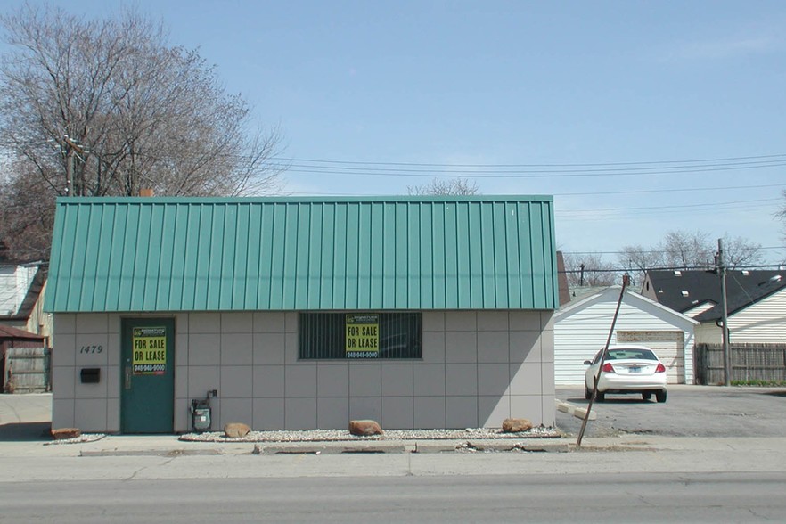 Primary Photo Of 1479 Fort St, Wyandotte Freestanding For Lease