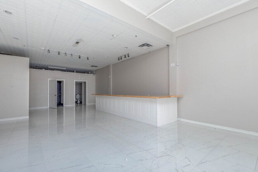 More Photos Of 1901-1937 Washington Ave, Saint Louis Unknown For Lease