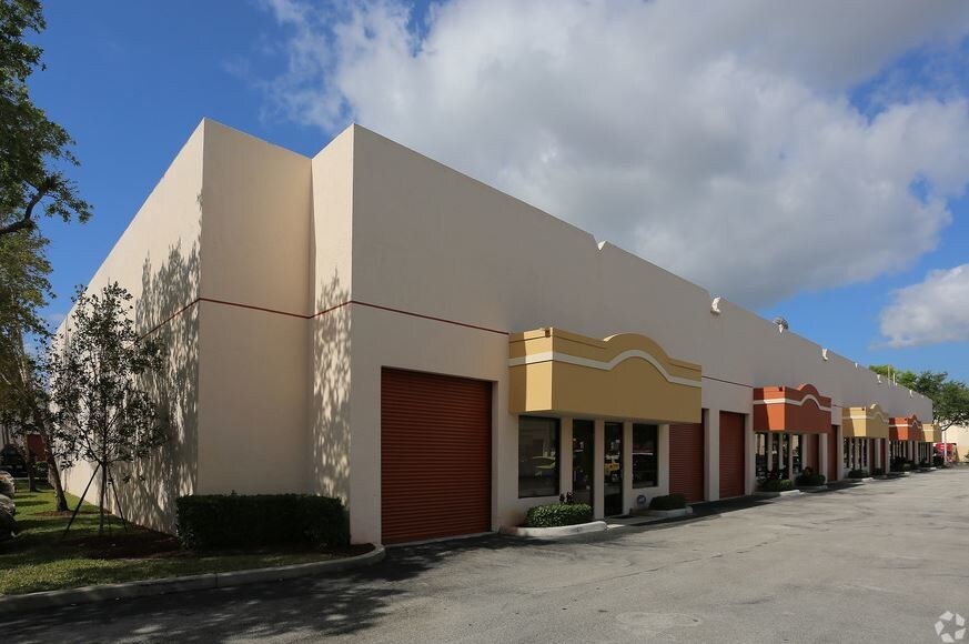 More Photos Of 2253 Vista Pky, West Palm Beach Unknown For Lease