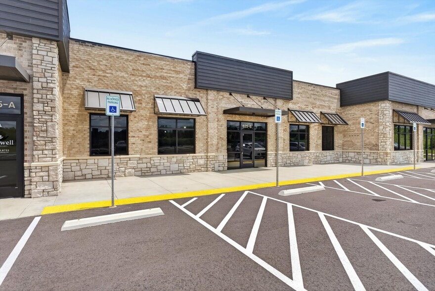 More Photos Of 625 Hornbuckle Rd, Clarksville Healthcare For Lease