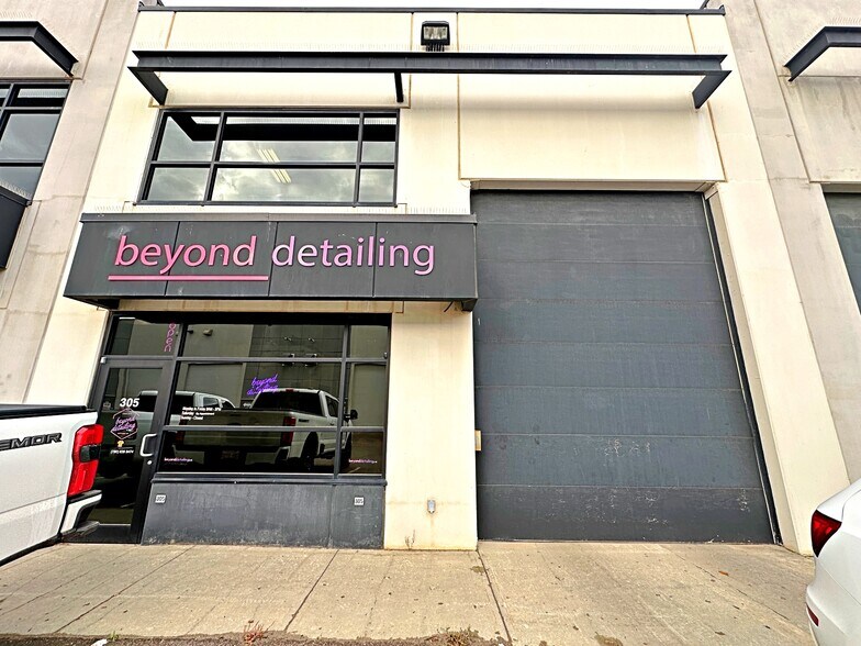 More Photos Of 400 Mackenzie Blvd, Fort McMurray Flex For Sale