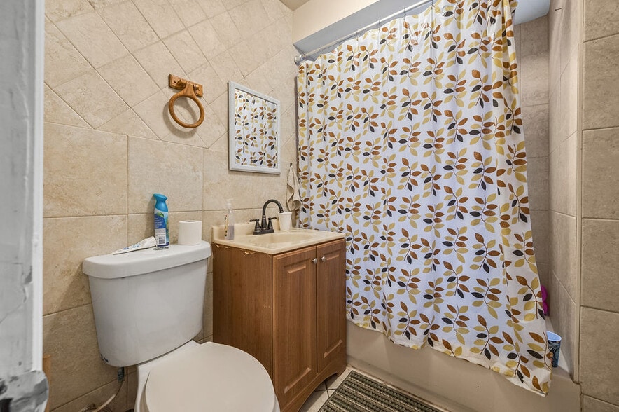 More Photos Of 2337 Bath Ave, Brooklyn Flex For Sale