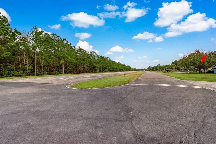 More Photos Of 96168 Cessna Dr, Yulee Airplane Hangar For Sale