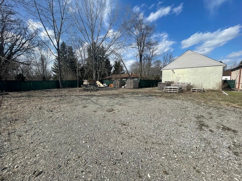 More Photos Of 375 Forest Ave, North Lima Flex For Sale