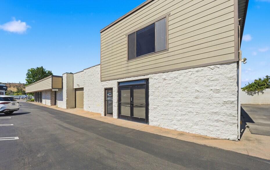 More Photos Of 14010 Poway Rd, Poway Freestanding For Sale