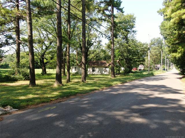 More Photos Of 500 S Muskogee Ave, Okmulgee Office For Sale