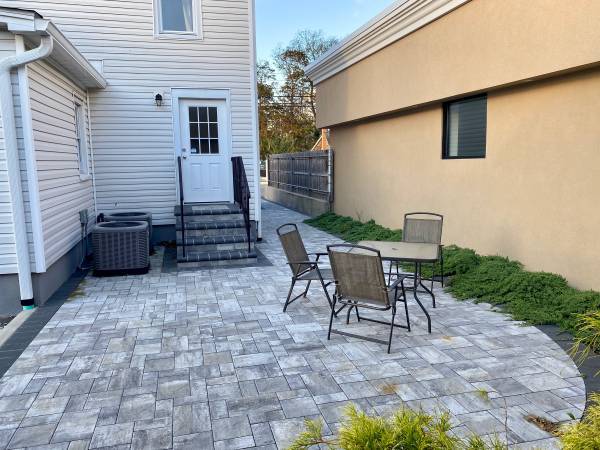 More Photos Of 196 S 1st St, Lindenhurst Loft Creative Space For Lease