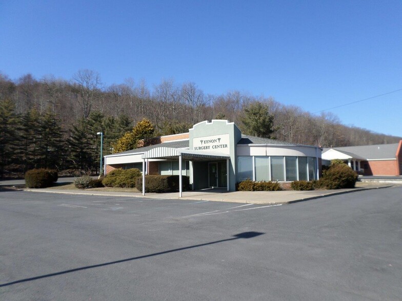 Primary Photo Of 681 Scranton Carbondale Hwy, Archbald Medical For Lease