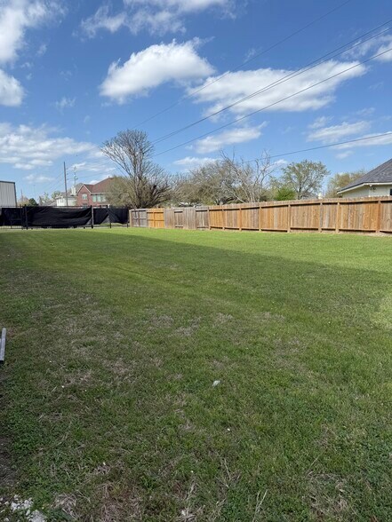 More Photos Of 10120 Fairbanks North Houston Rd, Houston Manufacturing For Sale