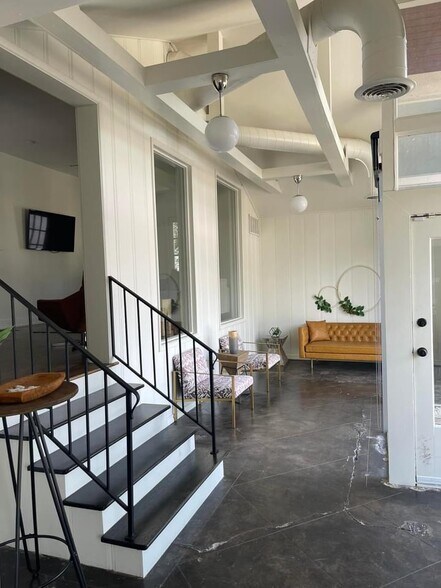 More Photos Of 1637 S Boston Ave, Tulsa Loft Creative Space For Lease