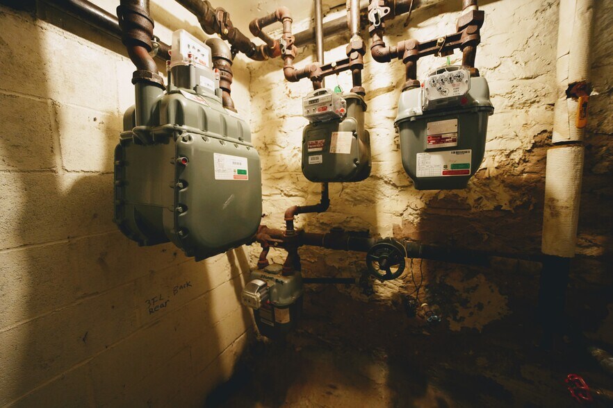 More Photos Of 233 Utica Ave, Brooklyn Storefront Retail Residential For Sale