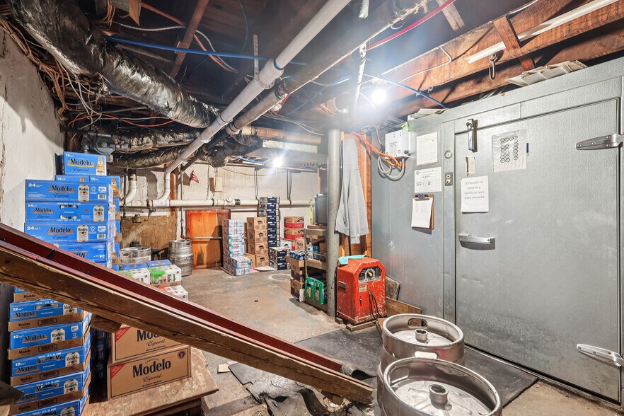 More Photos Of 1600 Hamilton Ave, Hamilton Storefront Retail Residential For Sale