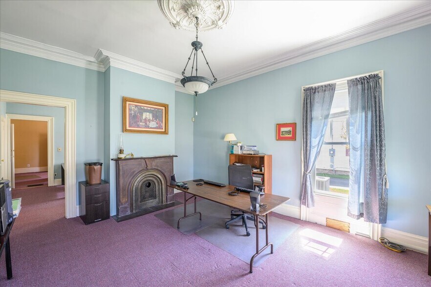 More Photos Of 139 N Ocean Ave, Patchogue Office Residential For Lease