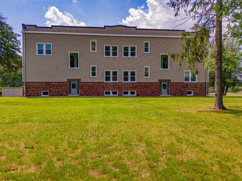 More Photos Of 1835 E Landis Ave, Vineland Office Residential For Lease