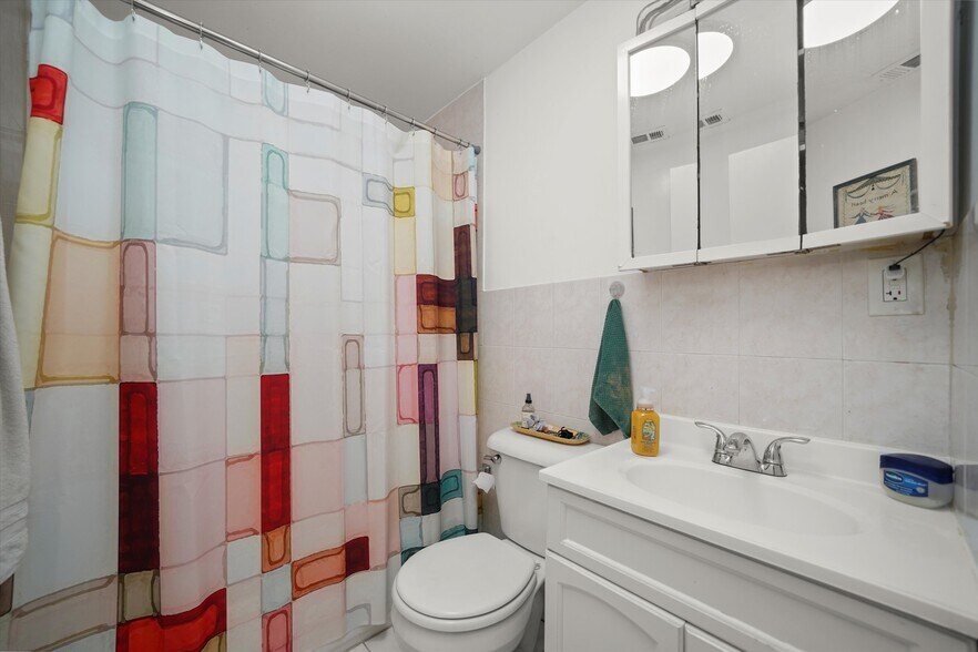 More Photos Of 3501 W Palmer St, Chicago Apartments For Sale