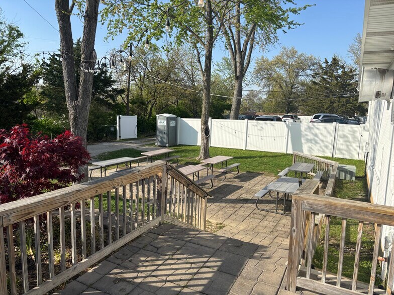 More Photos Of 1751-1757 Smizer Station Rd, Fenton Office Residential For Lease