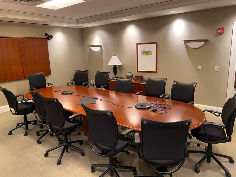 More Photos Of 150 Central Ave, Holland Office For Lease