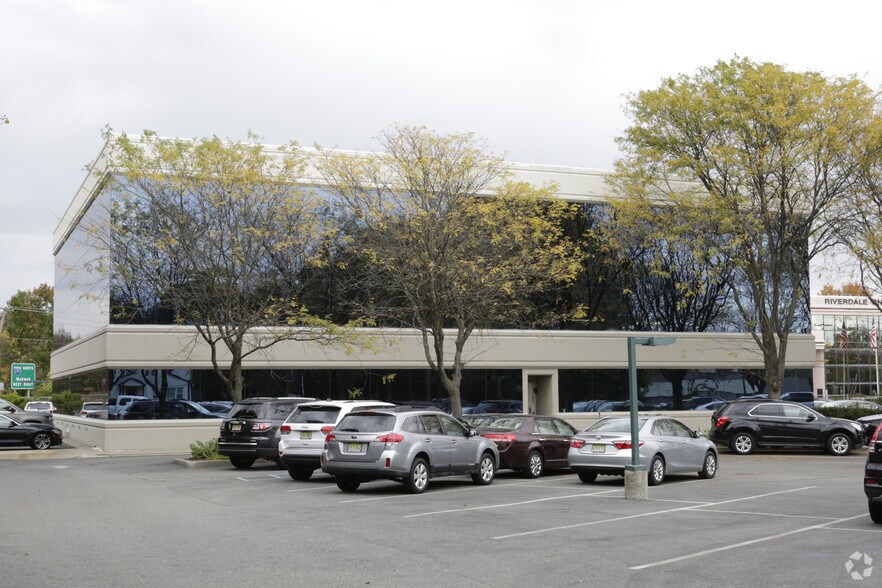 More Photos Of 51 State Route 23, Riverdale Medical For Lease