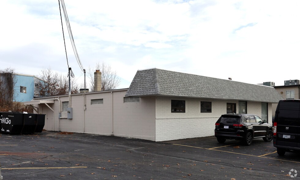 More Photos Of 64 Pettaconsett Ave, Cranston Office For Sale