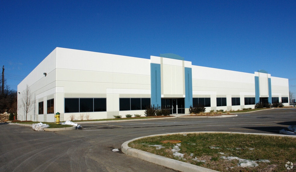 More Photos Of 111 Rock Cliff Ct, Saint Louis Warehouse For Lease