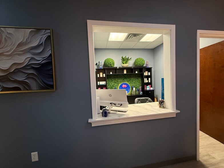 More Photos Of 294-298 State St, Hackensack Medical For Sale