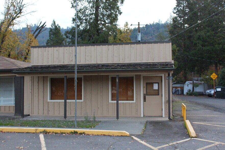 More Photos Of 21978 Highway 62, Shady Cove Office Residential For Sale