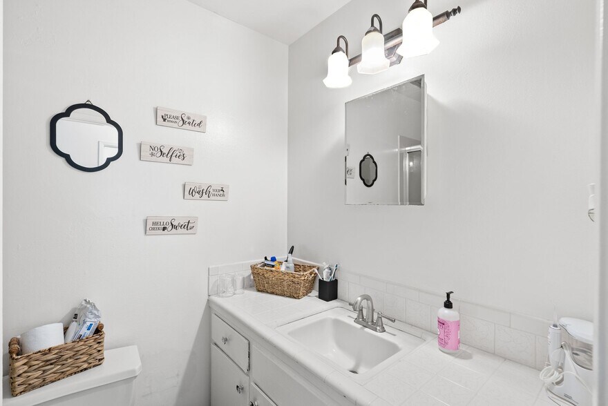 More Photos Of 470 Willow Ave, Half Moon Bay Apartments For Sale