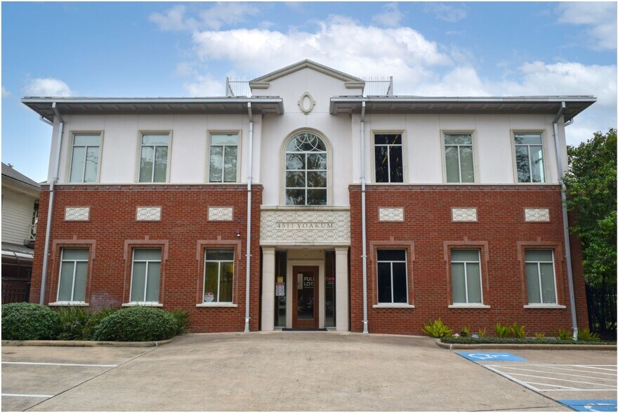 Primary Photo Of 4511 Yoakum Blvd, Houston Office For Lease