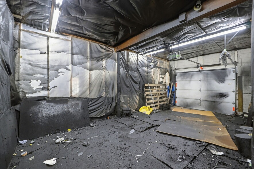 More Photos Of 405 W Fillmore St, Colorado Springs Auto Dealership For Sale
