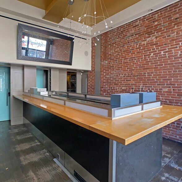 More Photos Of 46 Aborn St, Providence Office For Lease