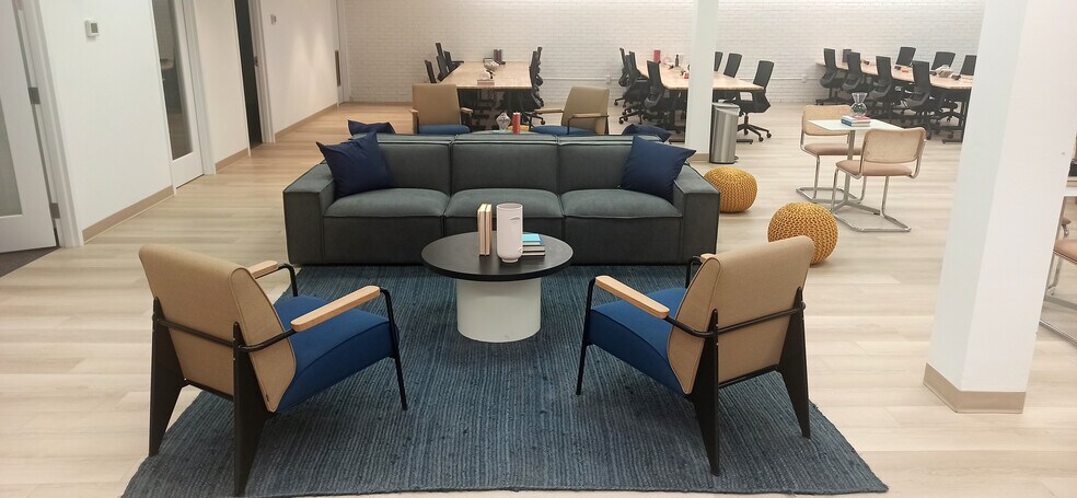 More Photos Of 100 Hawley Ln, Trumbull General Retail For Lease