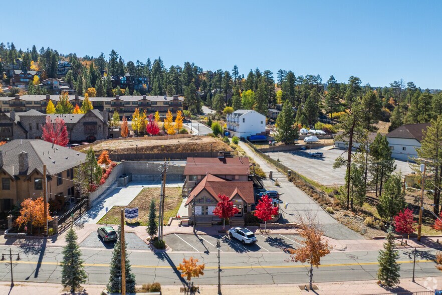More Photos Of 40645 Village Dr, Big Bear Lake Storefront Retail Office For Sale