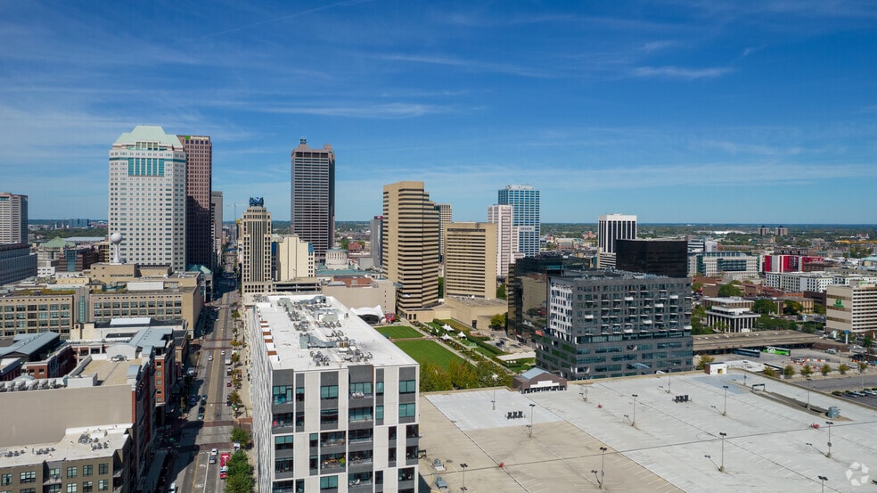 More Photos Of 326-328 S High St, Columbus Office Residential For Lease